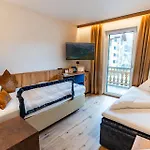 Liebes Caroline 4-sterne-hotel Hotel 4*