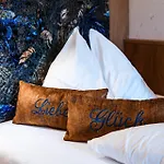 Liebes Caroline 4-sterne-hotel