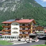 Ξενοδοχείο Liebes Caroline 4-sterne-hotel Pertisau