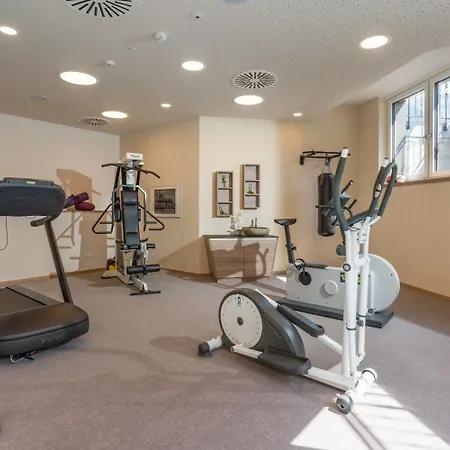 Liebes Caroline 4-sterne-hotel 4* 佩尔蒂绍